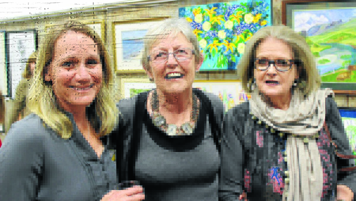 Julie Hall, Joan Brownie and Margie Tootell of Mungindi enjoy the evening.
