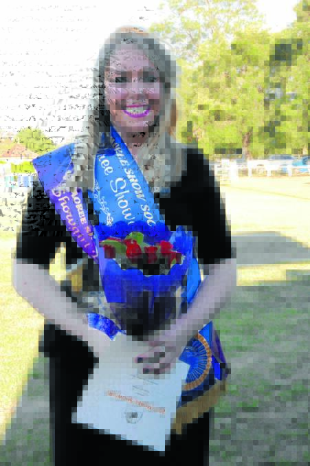 Felicity Taylor as the 2013 Moree Showgirl.