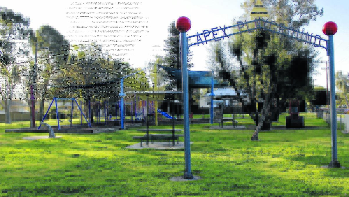 A fence will be installed around the perimeter of the Apex park on the corner of Gwydir and Edward streets.