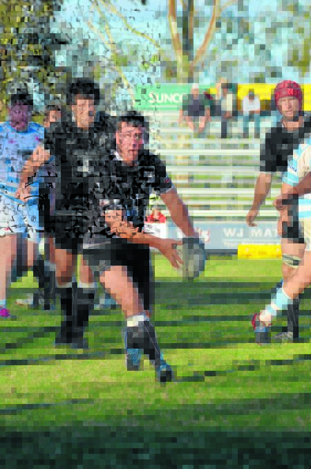 Andrew Woods looks for support during Saturday’s match against Quirindi.