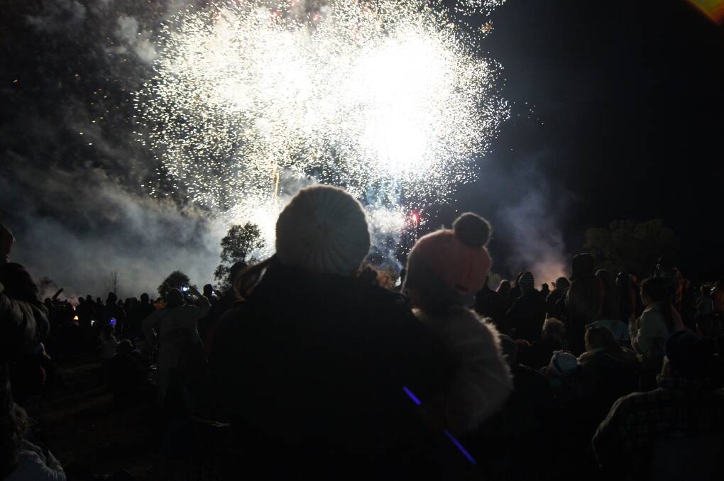 Rowena residents and visitors came together over the weekend to celebrate cracker night.