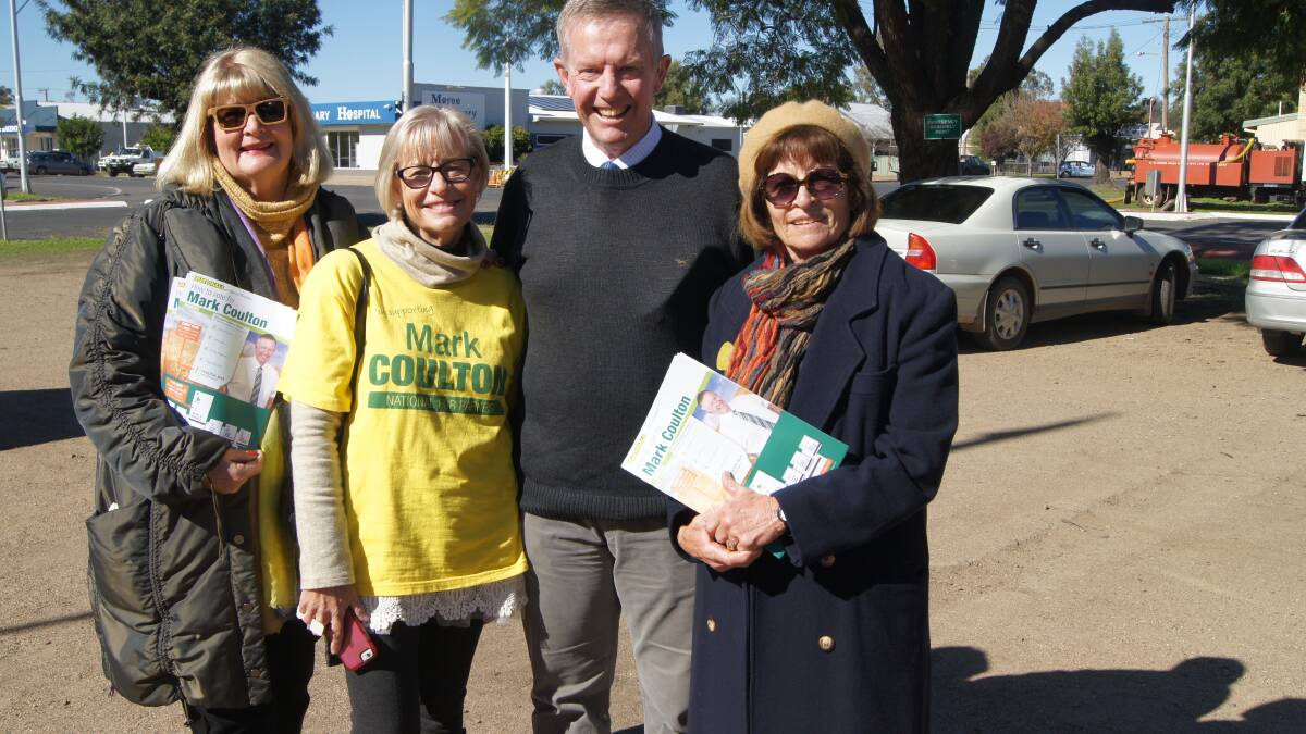 Early-bird Parkes voters keep polling booths busy ahead of Federal Election day