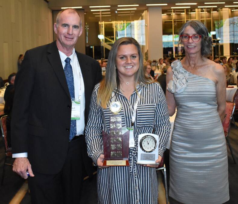 NATIONAL RECOGNITION: Casey Onus (centre) with AHRI northern extension agronomist Paul McIntosh and Zoe's mother Kaz McInnes at the awards night. 