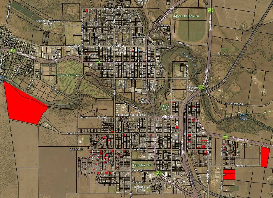 A team will be onsite assessing a number of the burnt-out dwellings (in red) in south Moree from Monday. Photo: MPSC