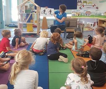 Children at Gwydir Day Care learn about littering and recycling.