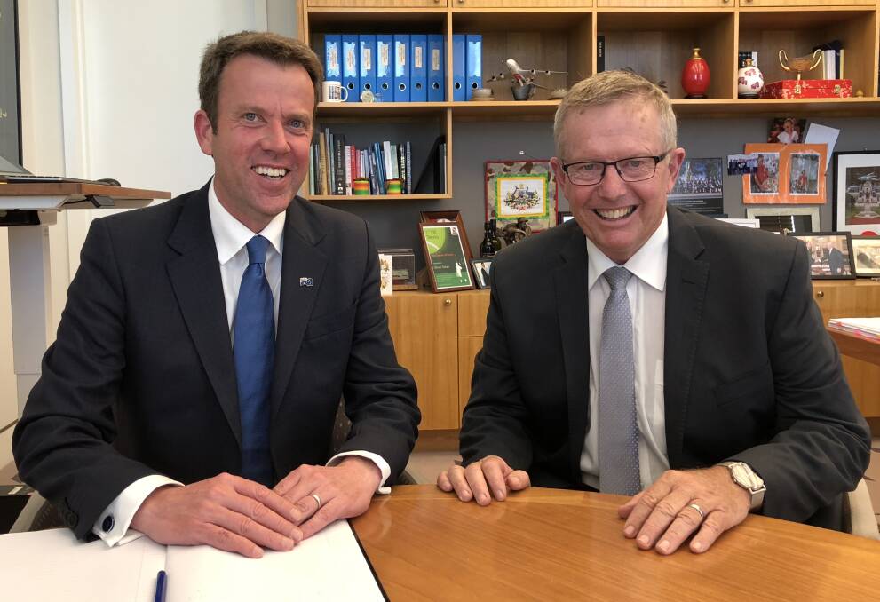 WIN: Minister for Education Dan Tehan and Federal Member for Parkes Mark Coulton are pleased to announce funding to establish a community owned regional study hub.