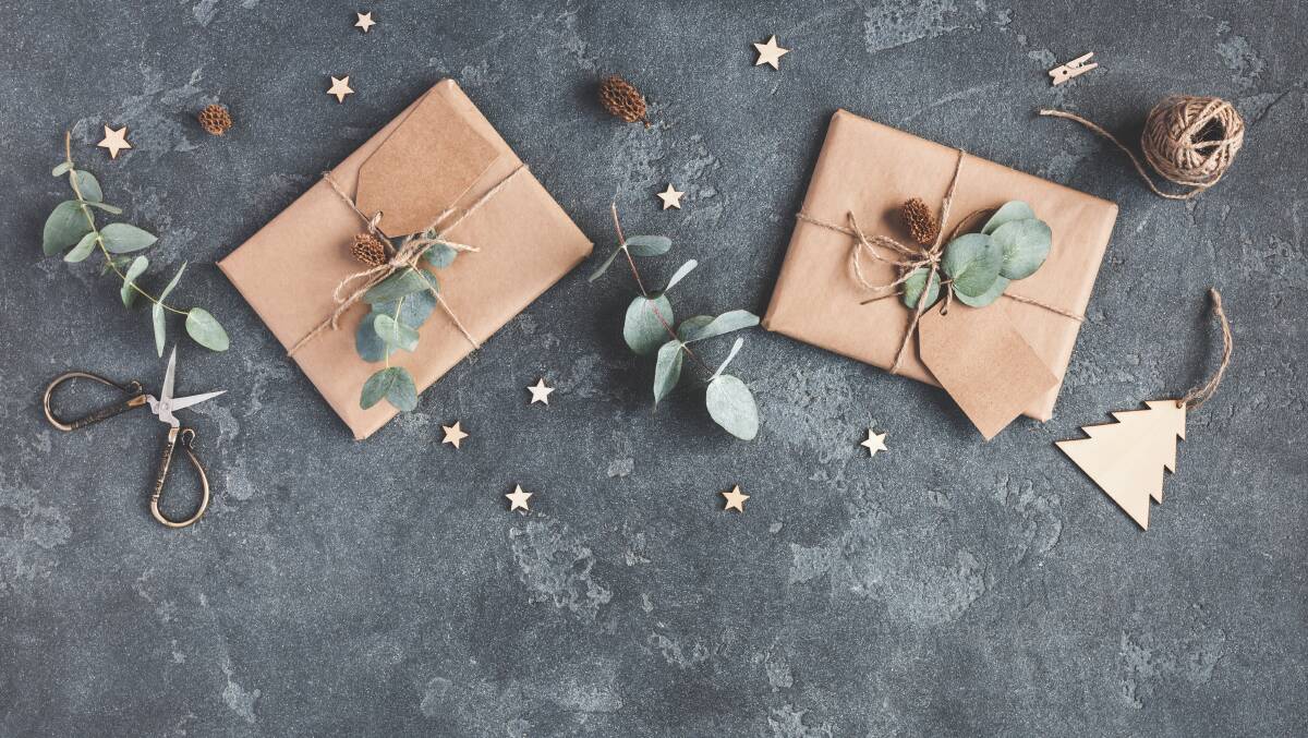 Natural brown paper and natural trimmings are in such as eucalyptus leaves -
Add some gumnuts while you're at it. Pine needles also look good and smell great, too.
