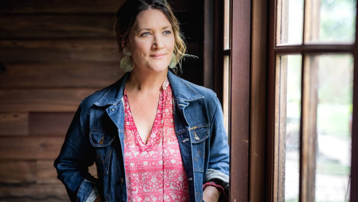 Sara Storer will be debuting her single, Under Darwin Stars, at the RIC-O-CHET workshops as a way of helping people heal and reflect on recent tough times.