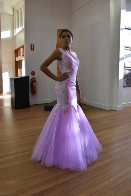 Colleen will also present this dress at the Glam Couture Cannes fashion runway.