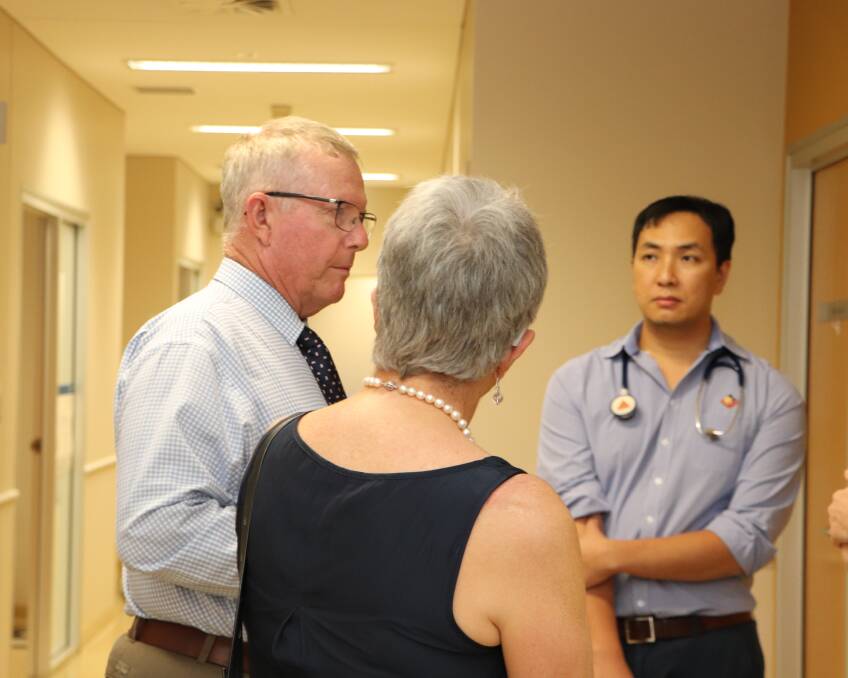 Federal Member for Parkes and Minister for Regional Health, Mark Coulton, recently met with one of the Aboriginal Medical Services involved in Phase 1B of the COVID-19 vaccine rollout.