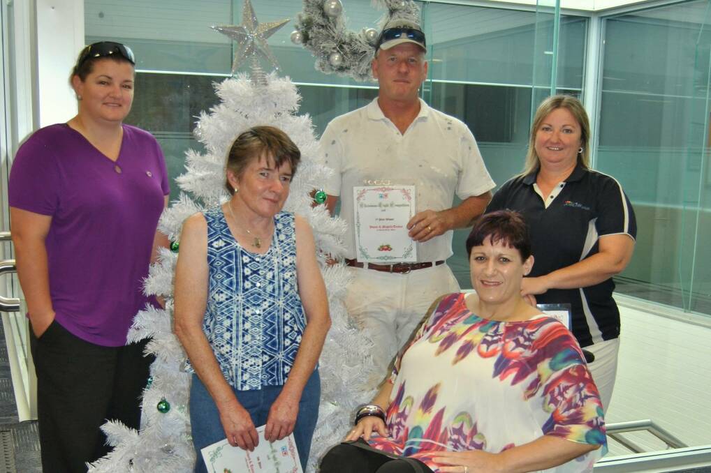 Moree Plains Shire Council community projects officer Jacqui Moore, Tracey Wells second place, Wayne Tucker first place, MTU!TD! Admin Tanya Fitch and Natalie Pearce third place.