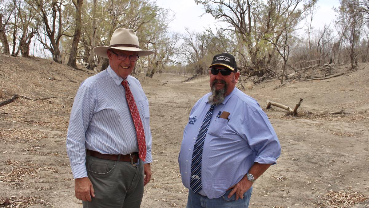 Member for Parkes Mark Coulton was pleased to inform Mayor of Brewarrina Shire Council, Phillip Ocker OConnor, of the Murray-Darling Basin Economic Development Program grant opportunity while in Goodooga on November 22.