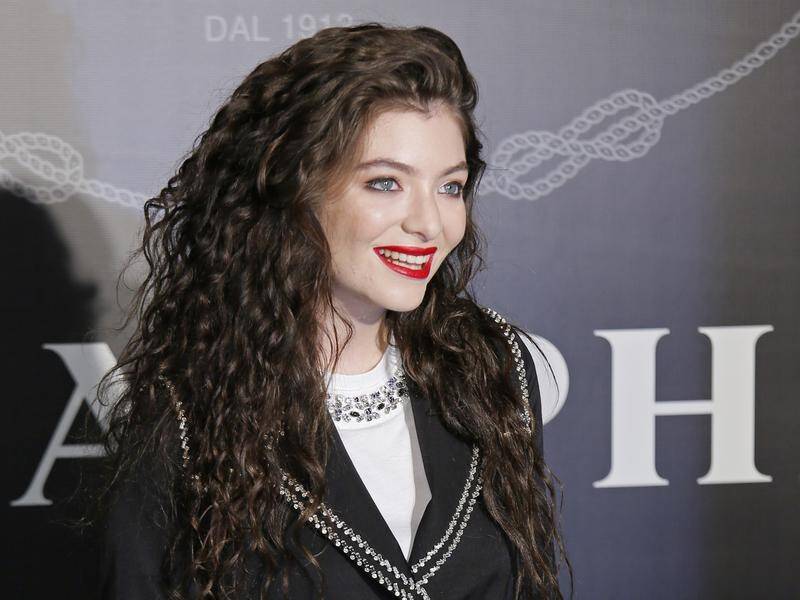 New Zealand singer Lorde has hinted at new music with an update to her official website.