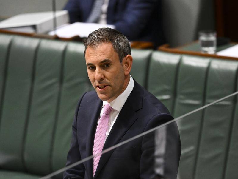 Australia is looking for sensible intervention in the energy market, Treasurer Jim Chalmers says. (Lukas Coch/AAP PHOTOS)