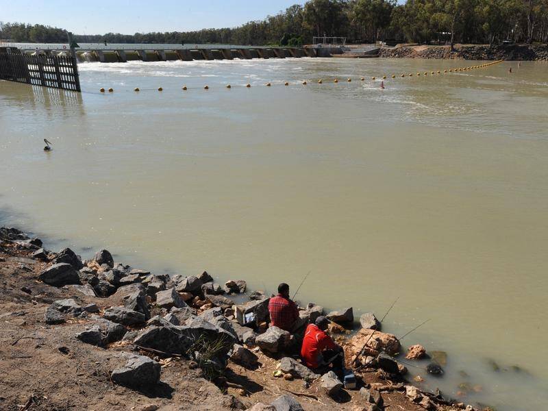 NSW and Victoria are threatening to walk away from the Murray-Darling Basin Plan.