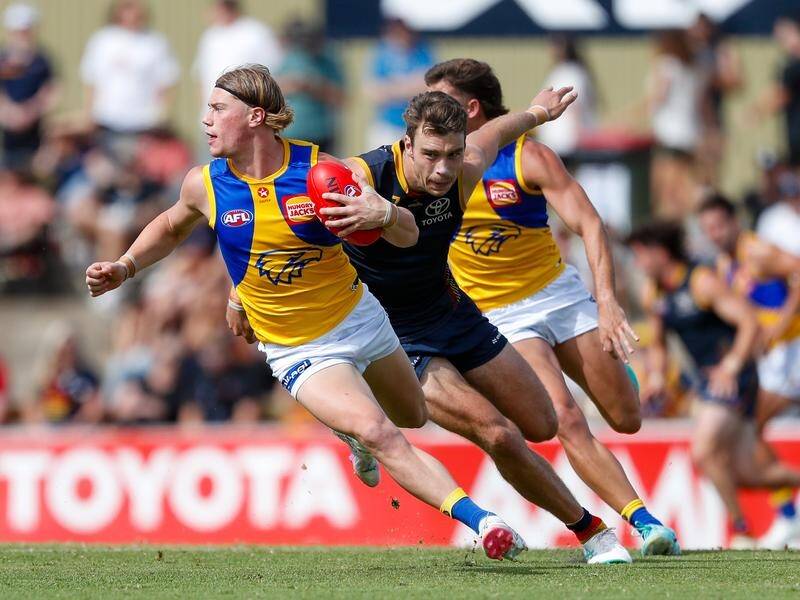 No.1 draft pick Harley Reid (left) will make his AFL debut with West Coast at Port Adelaide. (Matt Turner/AAP PHOTOS)