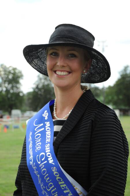 The 2014 Miss Showgirl Moree, Amber Boydell